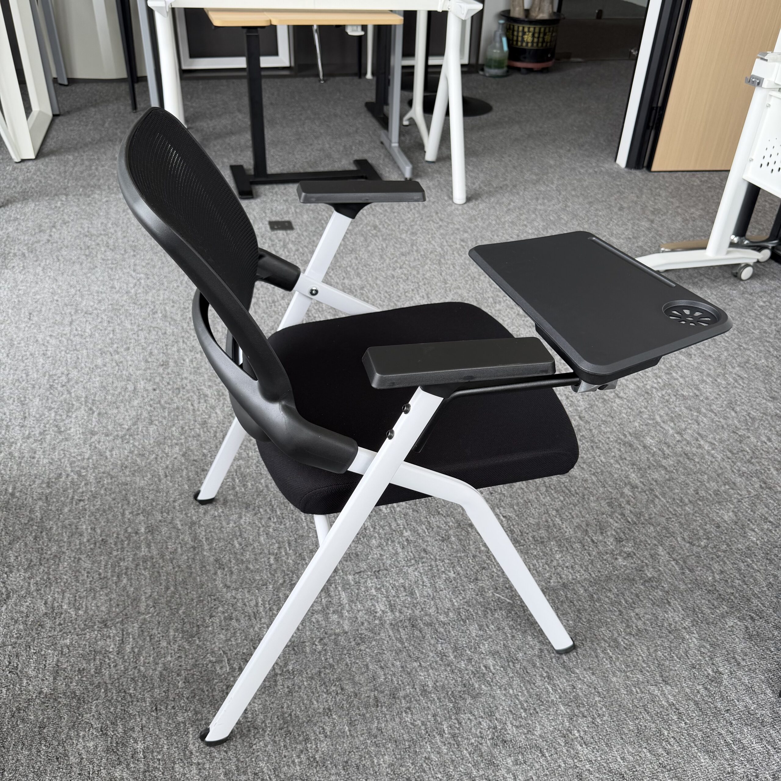 Chair-E